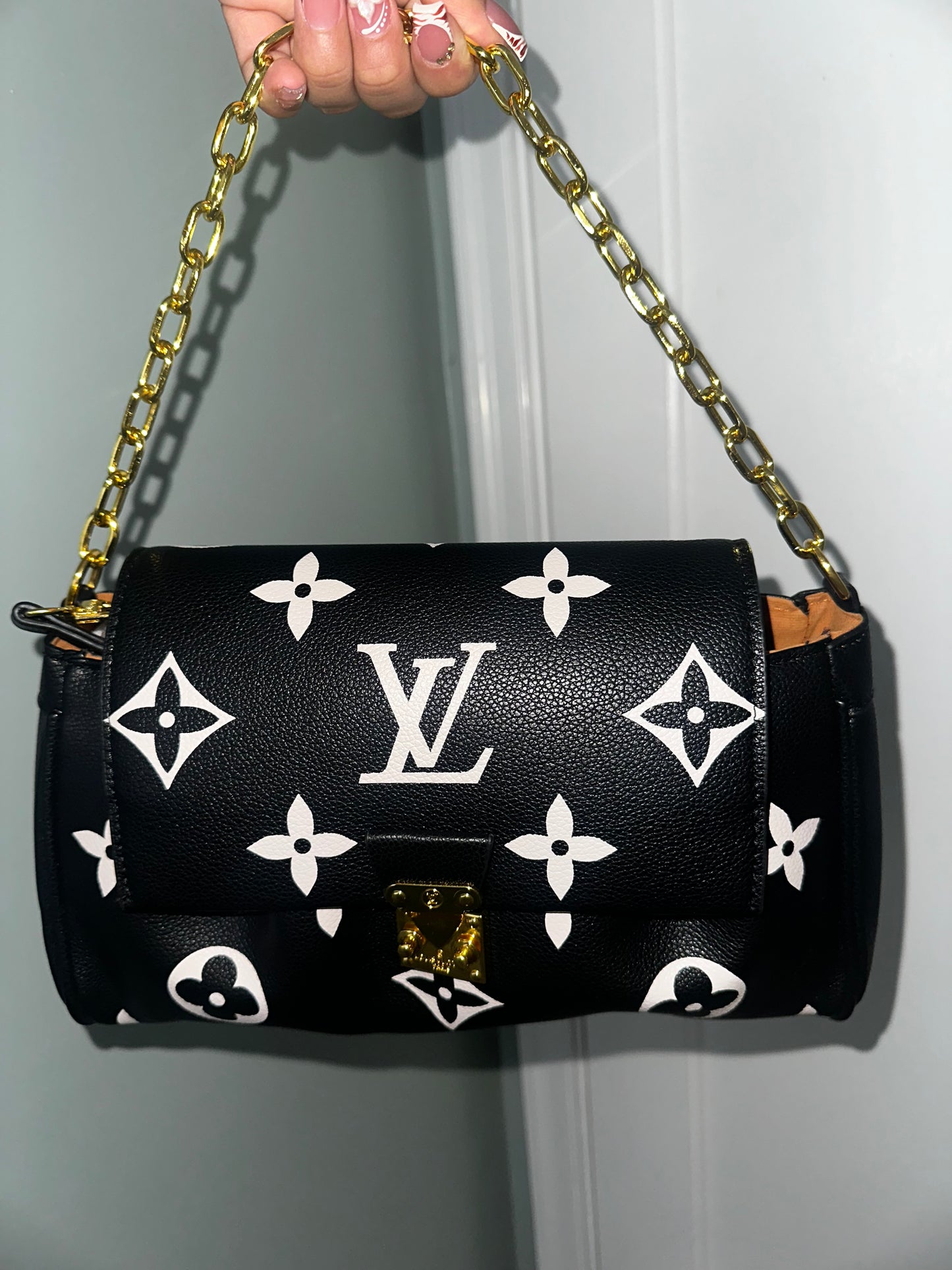 Bolsa LV