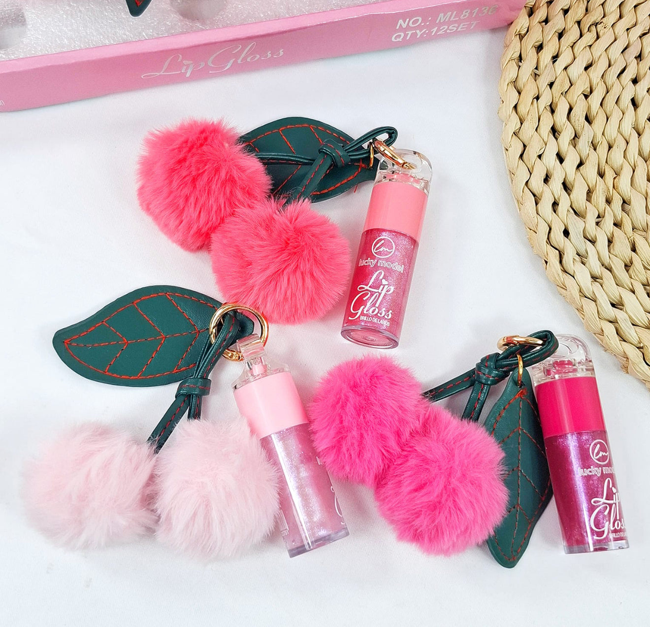 Brillo de labios Llavero con Pompones