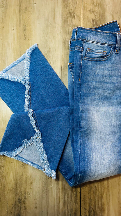 Pantalón mezclilla bota ancha